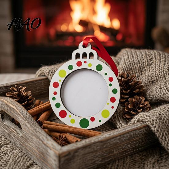 Personalized Family Picture Pendant Christmas Pictures Frame Hanging Ornaments, Wooden Red Green White Dots Photo Pendants, Polka Dot Holiday