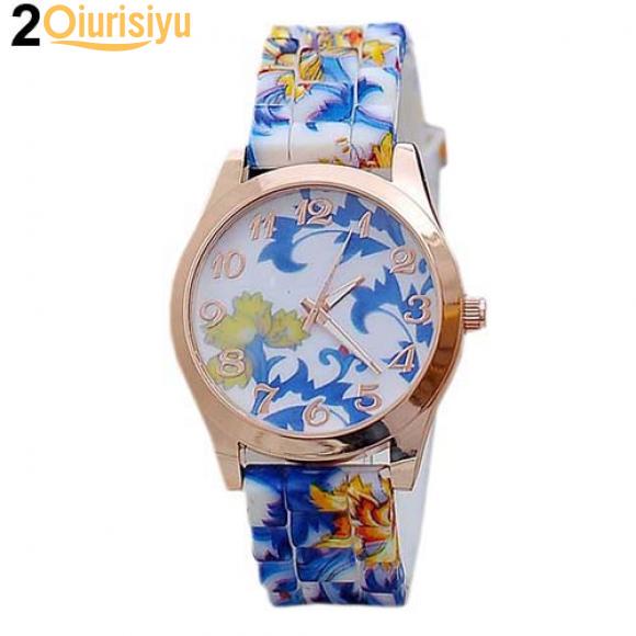 Женские кварцевые часы с цветочным принтом
