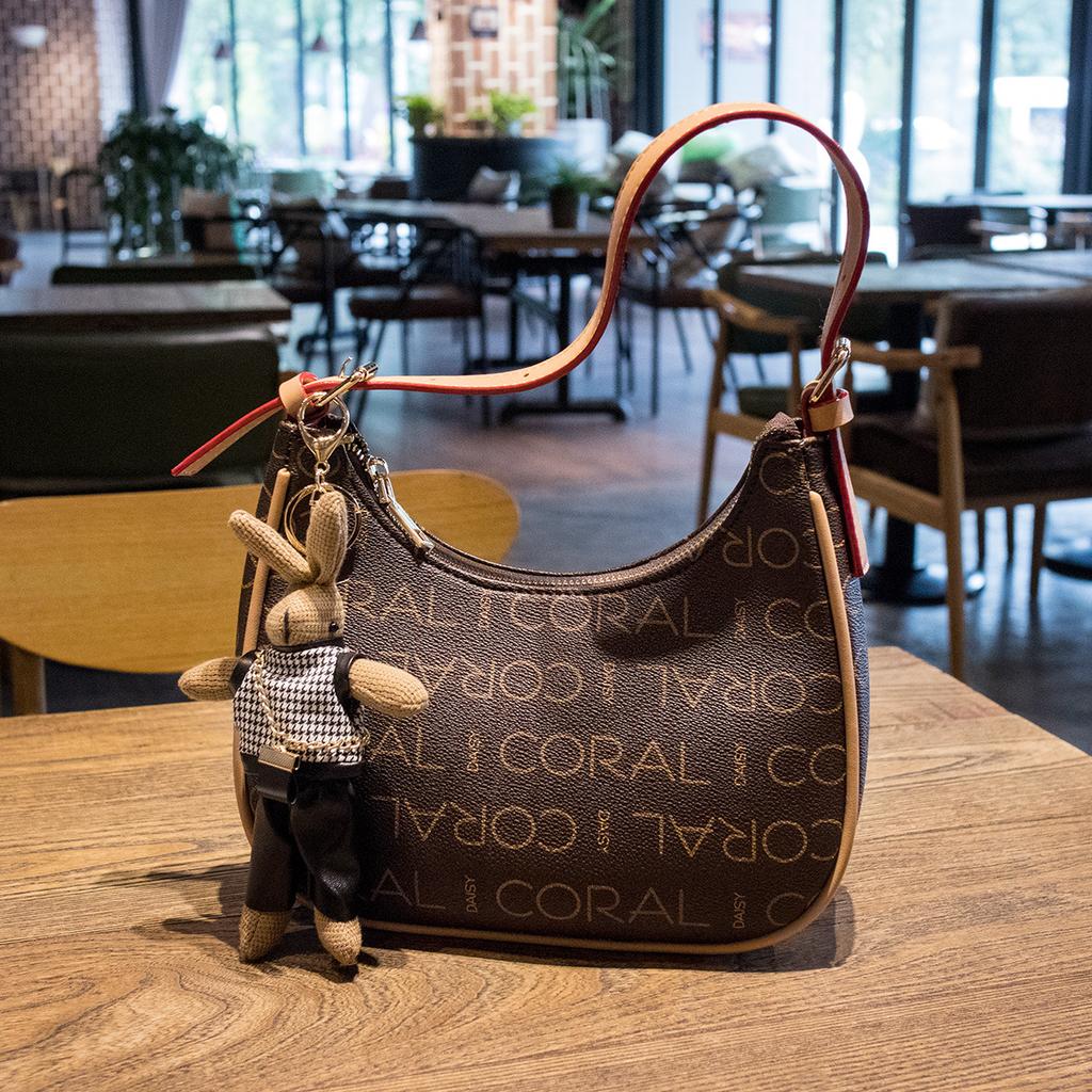 Женские сумки Новая мода Сумка через плечо Трендовый принт Буквы Подмышечные сумки Ручные сумки Досуг Пакет New Moon Сумки через плечо