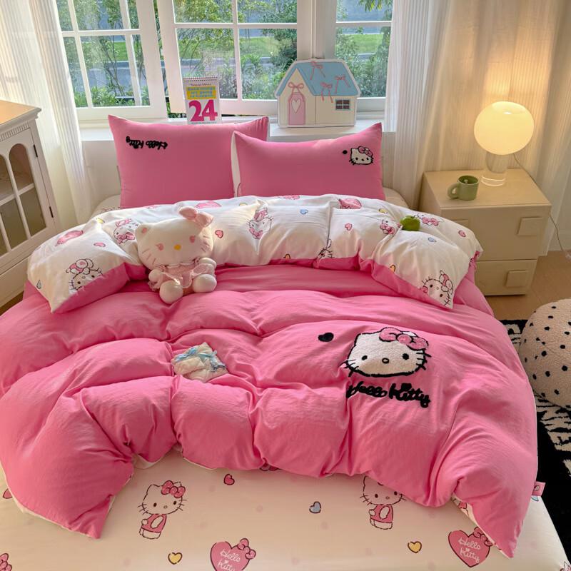 Lìláng Набор постельного белья с вышивкой Hello Kitty