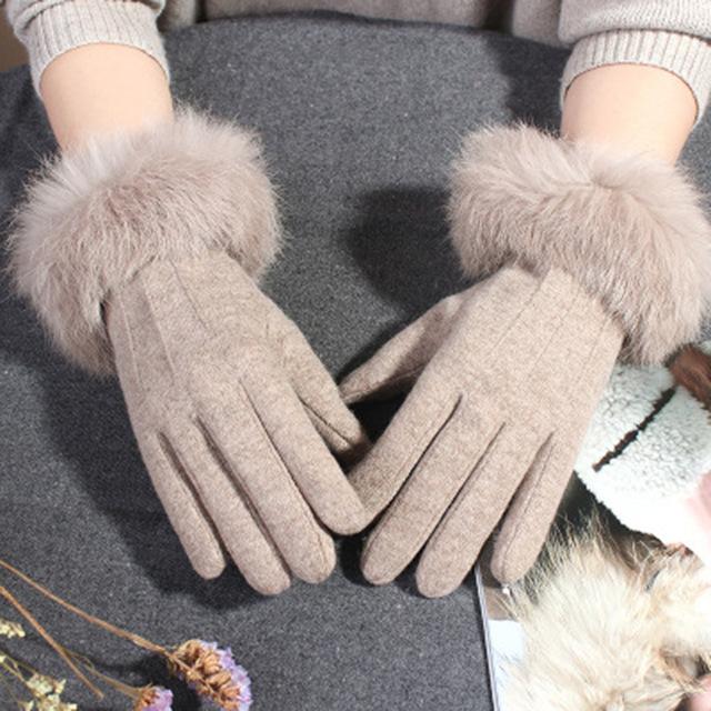 Rabbit Fur Gloves Female Winter Velvet Thicken Warm Mittens Cashmere Full Finger Embroidery Wool Touch Screen Driving Gloves H65