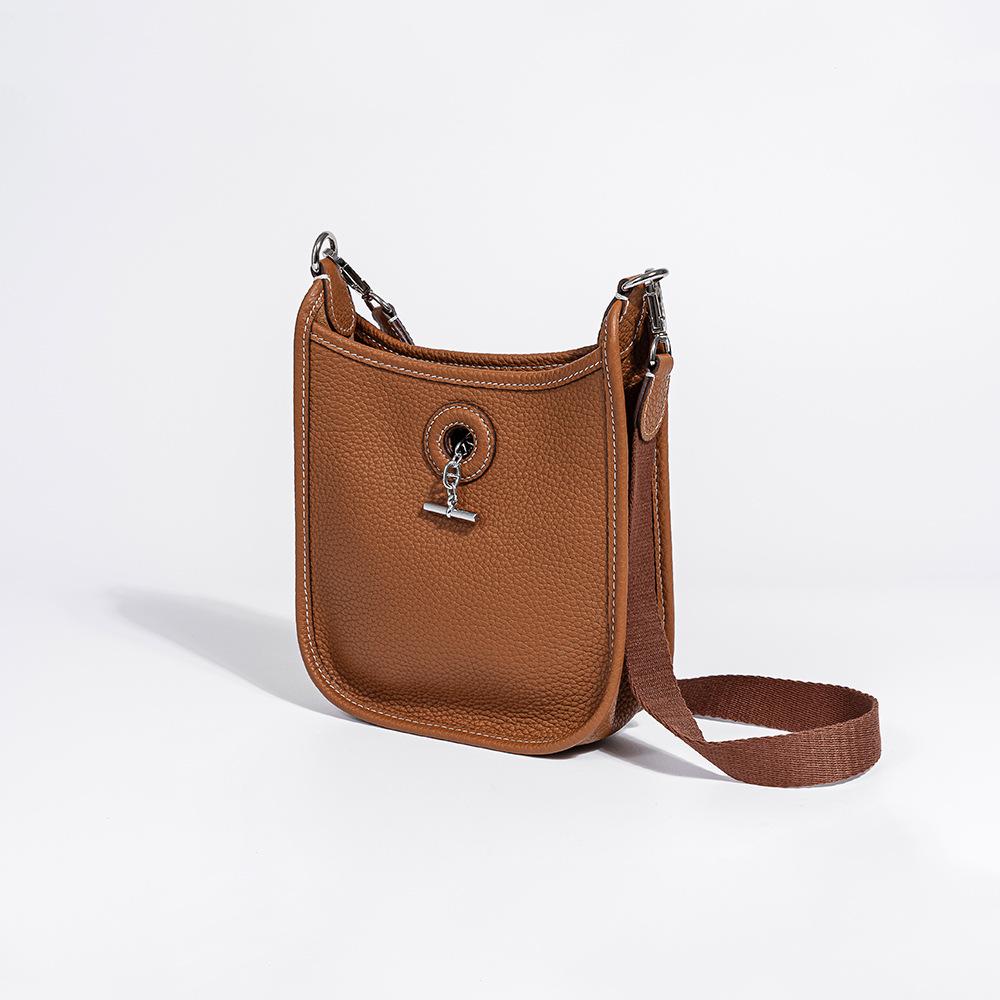 Средневековая сумка Vespa 2025 весна новая сумка через плечо из коровьей кожи первого слоя ретро тесьма сумка-мессенджер