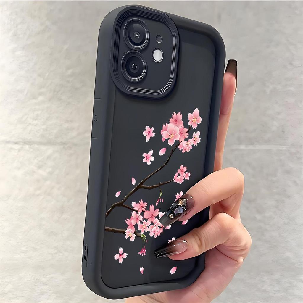 Черный кейс с розовыми цветочными ветками для iPhone 15/16/17