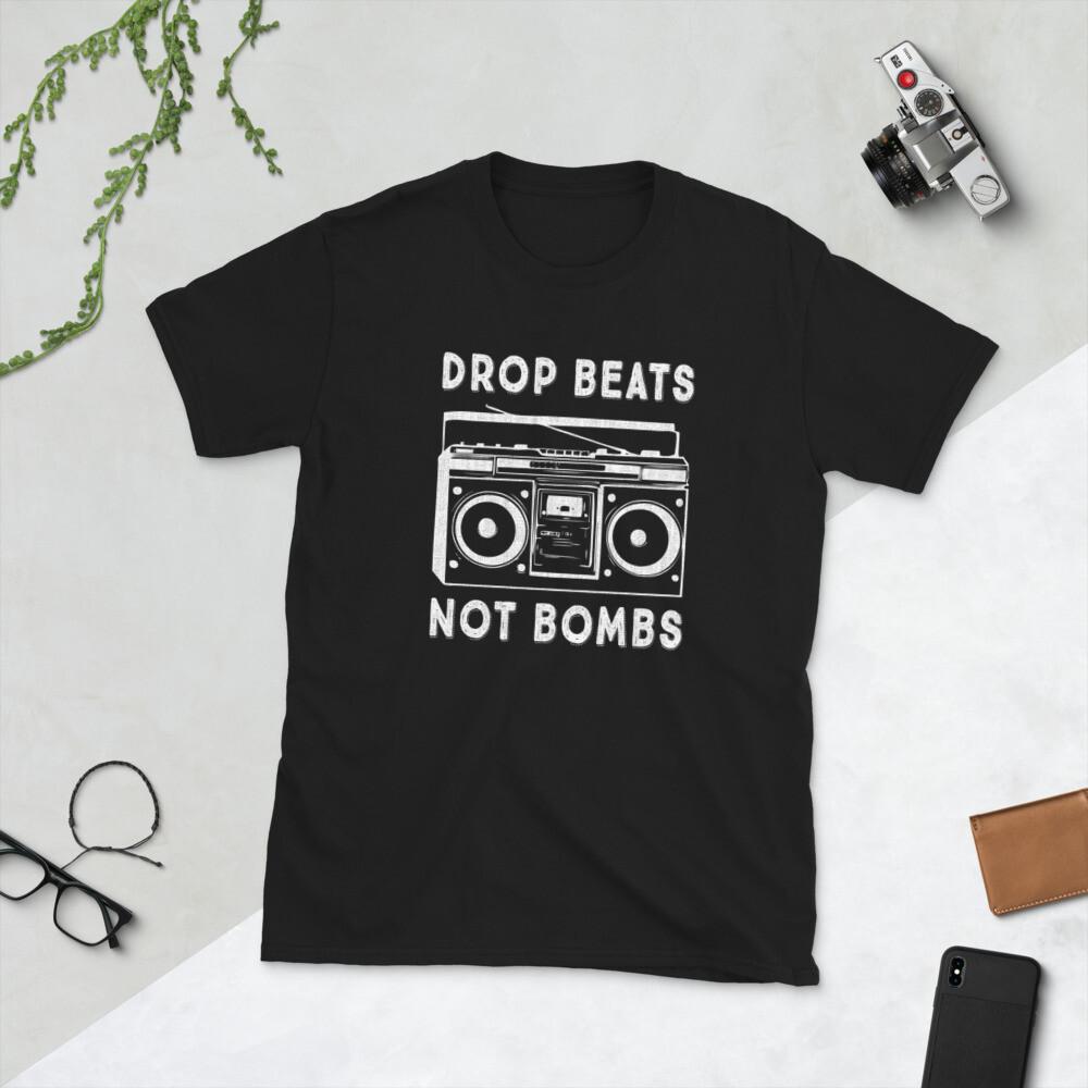 Drop Beats Not Bombs Антивоенный музыкант, Унисекс футболка с коротким рукавом