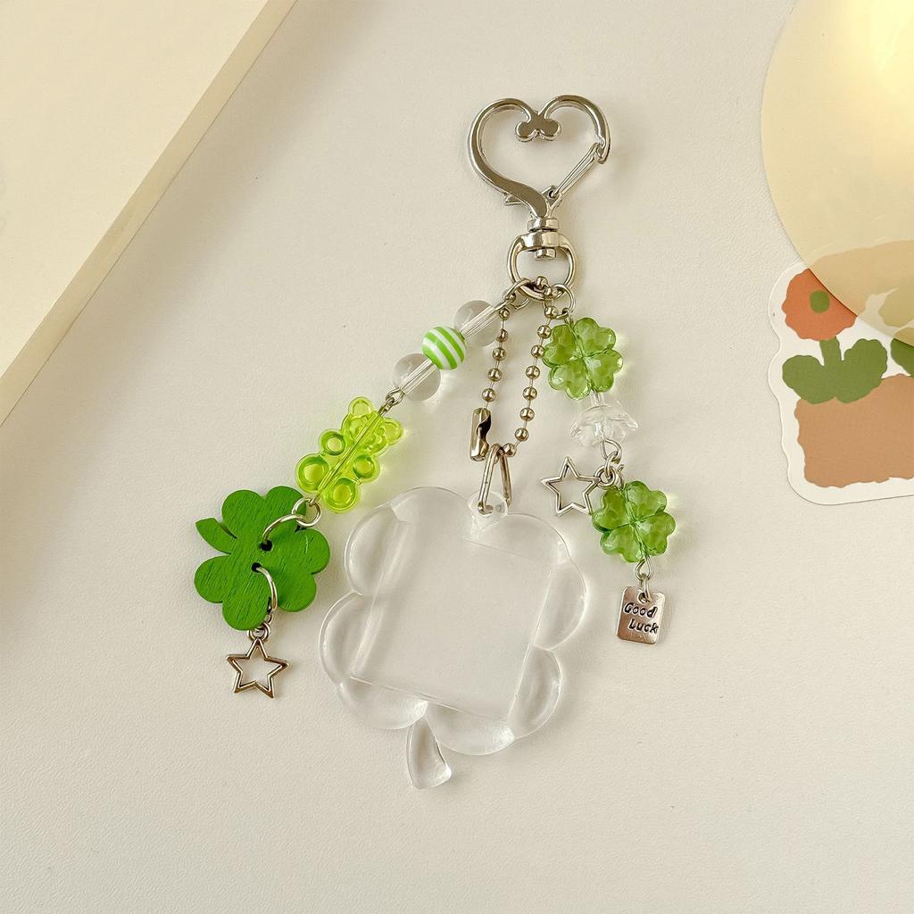 Exquisite Resin Four Leaf Clovers Keychain Symbolizing Luck and Happiness Decoration for All Ages Special Gifts Ideas