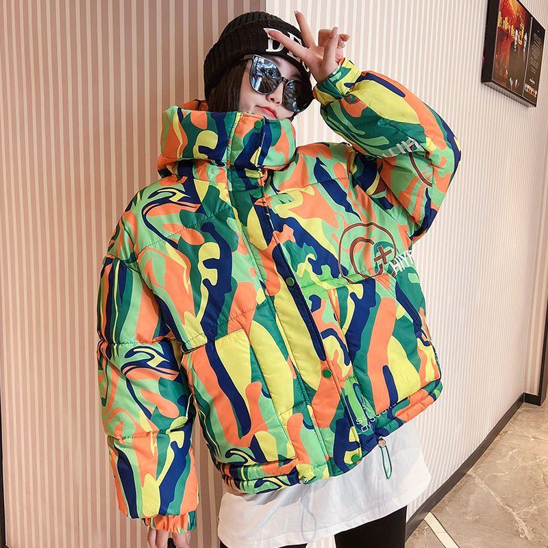 Зимняя женская куртка-пуховик с принтом граффити, модная толстая короткая парка с капюшоном, шикарная свободная уличная верхняя одежда