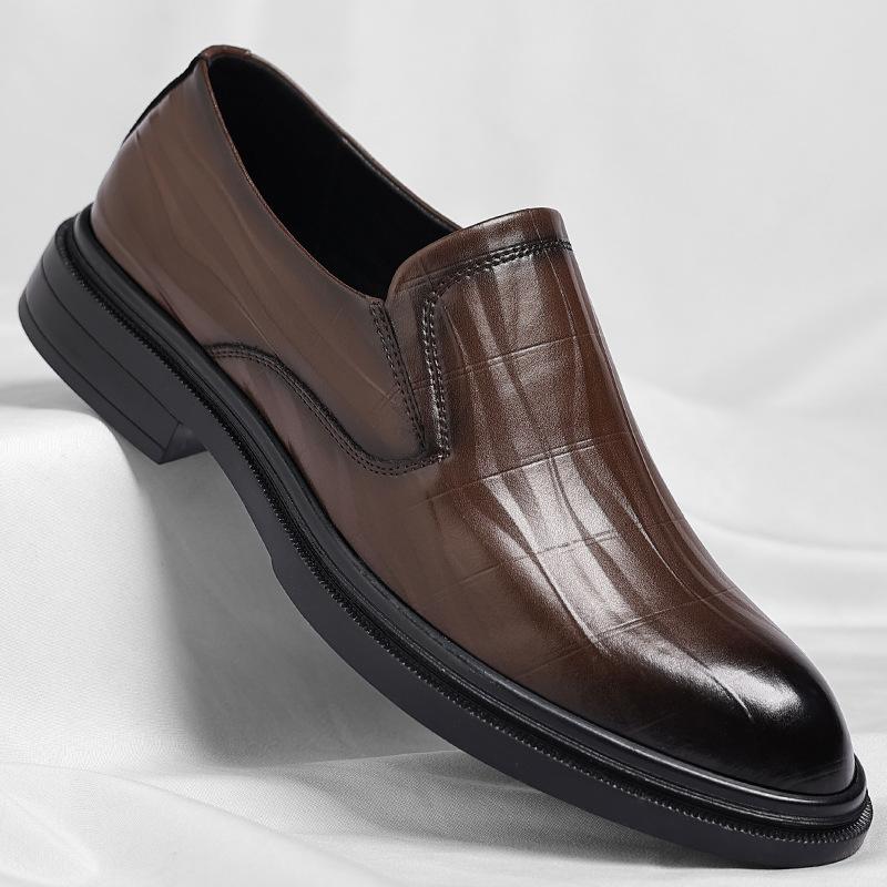 Мужская обувь весна новая модельная обувь на одной педали кожаная обувь мужская офисная рабочая обувь для поездок 2025