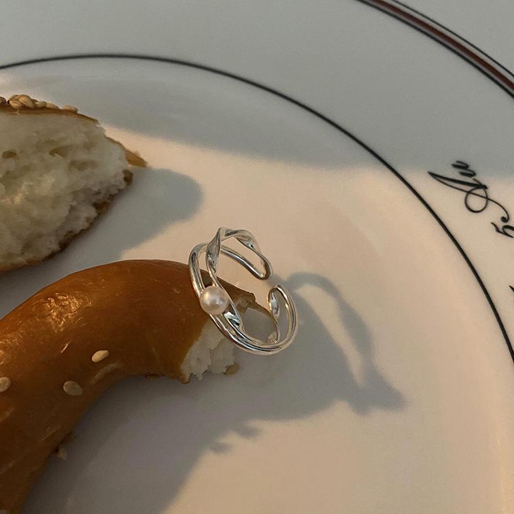 Элегантное кольцо с жемчугом высокого класса: Уникальный, простой дизайн для женского указательного пальца
