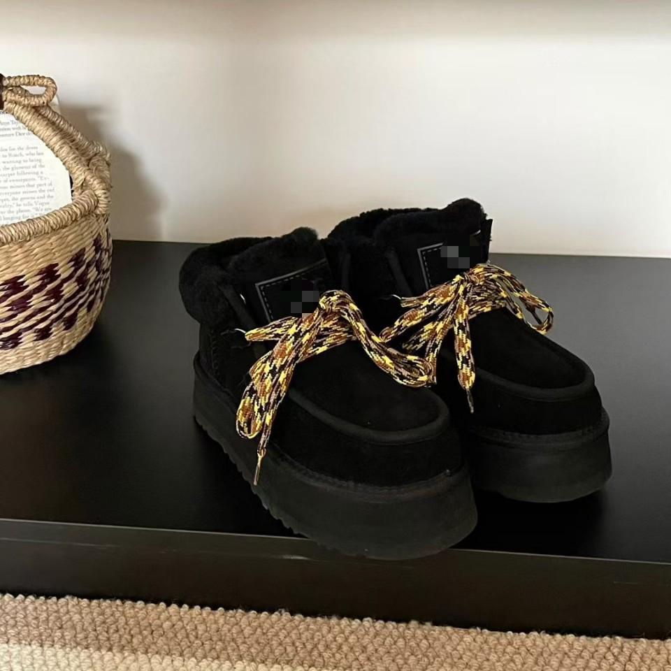 Женские кожаные зимние ботинки на шнуровке с мехом - Нескользящие, на толстой подошве, Теплые и Стильные