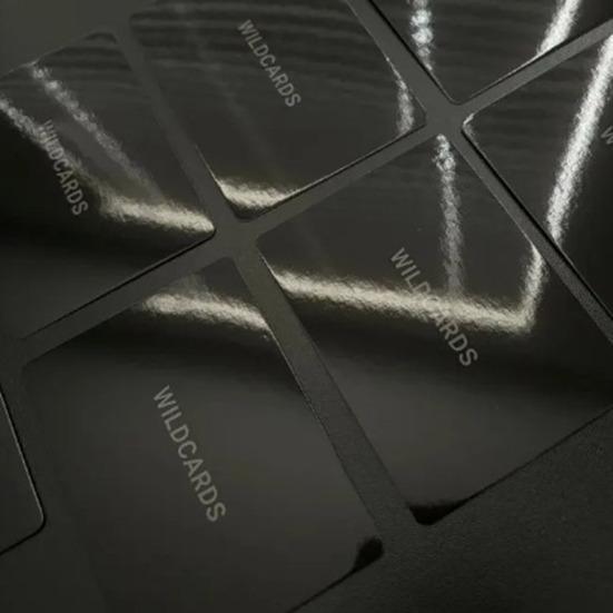 Насколько глубоко вы готовы погрузиться? Вопросы для карточной игры, которые укрепят связь с помощью 99 содержательных карточек для разговора для пар