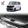 Комплект для модификации заднего бампера Nissan 25 ROOX: Защитные накладки на пороги и противоскользящие полосы