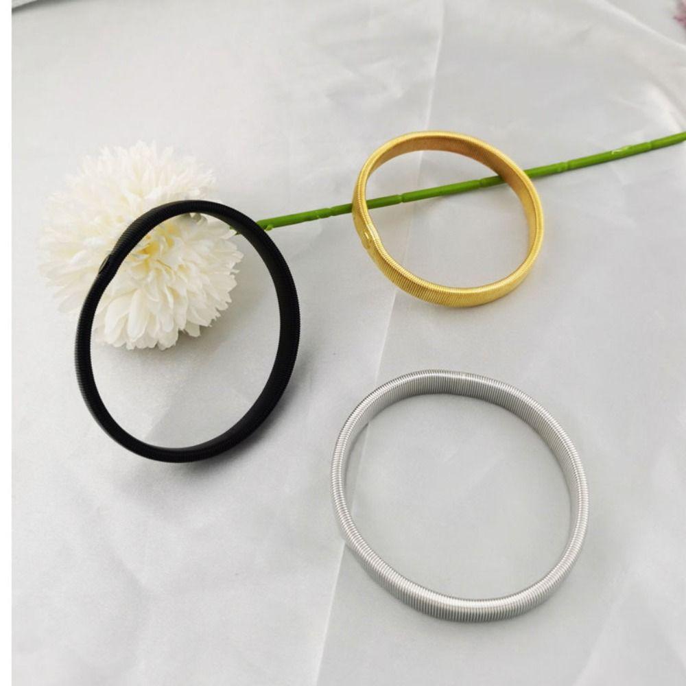 Spring Loop Sleeve Non-Slip Cuff Ring Arm Band Non-slip Hold Ups Wristband Unisex