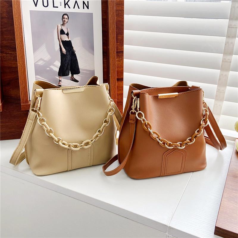 Texture Design Small Bag Women's Summer 2025 New Trendy Fashion Shoulder Messenger Women's Bag Foreign Style Portable Bucket Bag