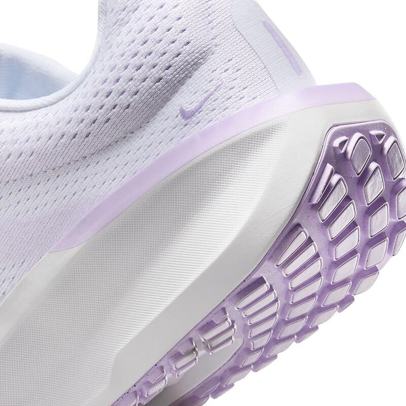 Nike Женские кроссовки для бега Winflo 11