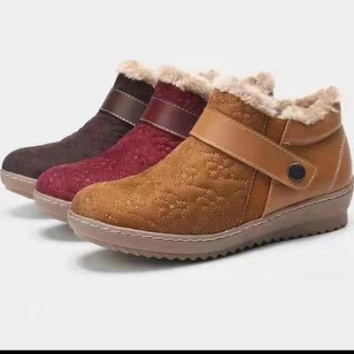 Зимняя повседневная обувь. Женские замшевые утепленные зимние ботильоны.