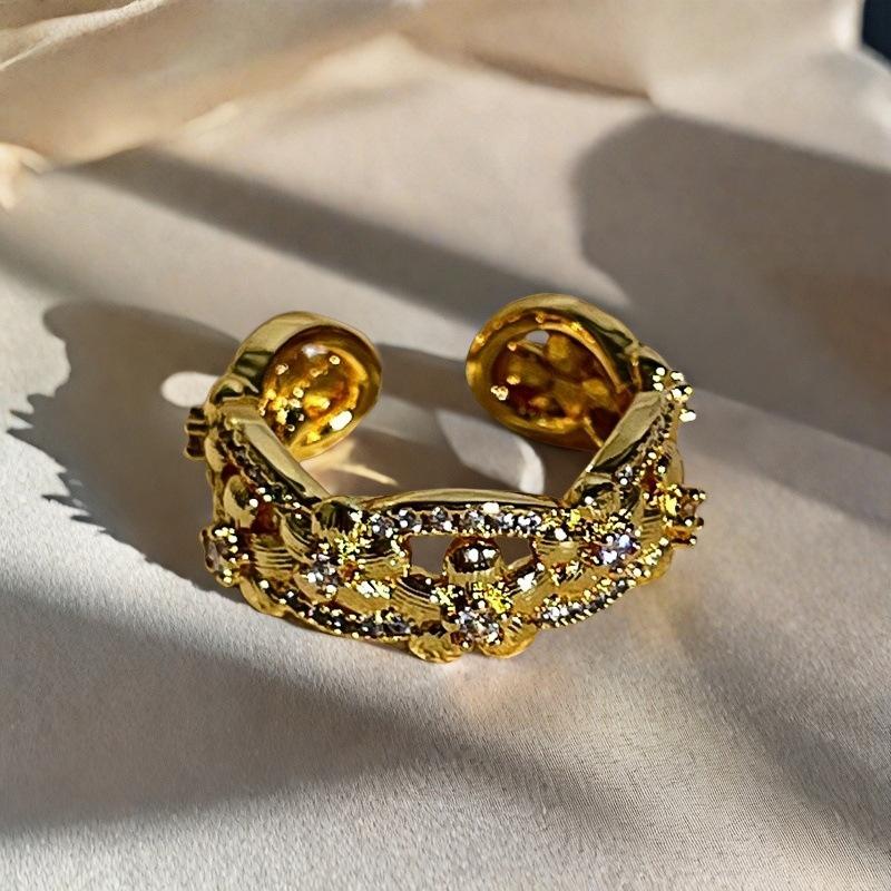 Blind Box Pair, Peach Blossom Dripping Oil Butterfly Ring, Medieval French Retro Niche Design, Light Luxury Ring For Women