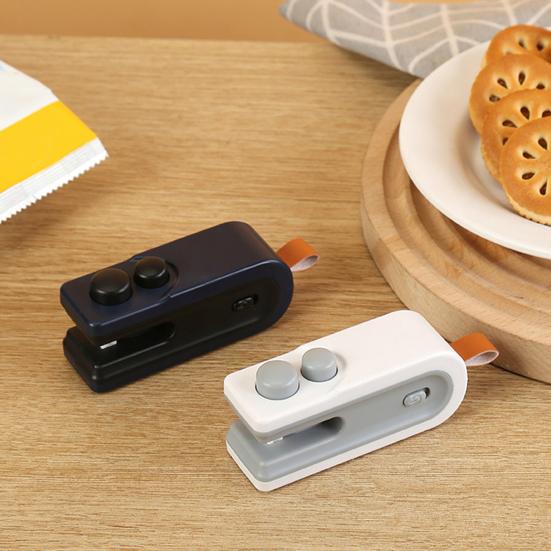 Магнитный запайщик пакетов 3-в-1 Портативный USB перезаряжаемый запайщик пакетов для закусок с резаком Мини-термосварочный аппарат для кухни Путешествий