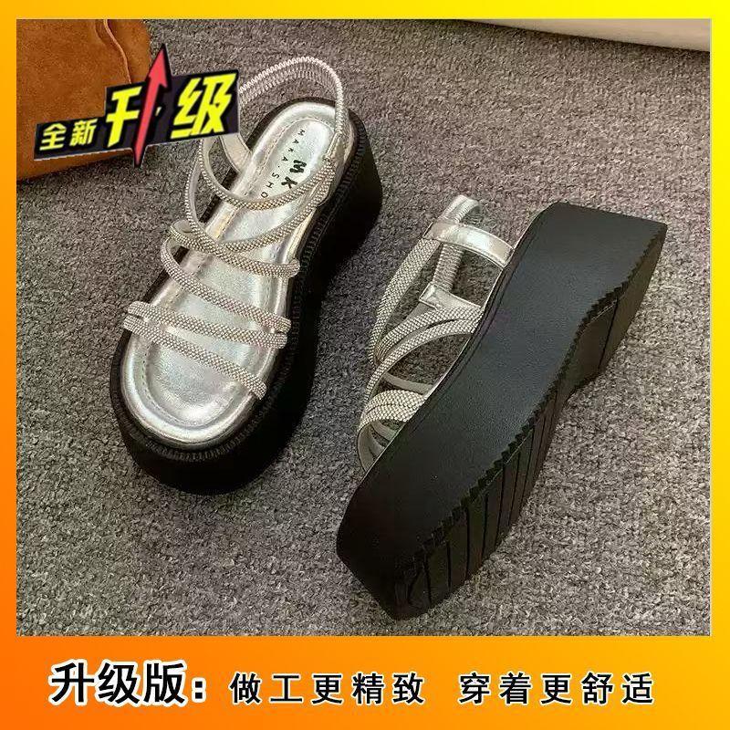 Модели весна-лето 2025 года, универсальный сказочный стиль с юбкой, римские пляжные сандалии со стразами, сандалии на платформе в корейском стиле, женские