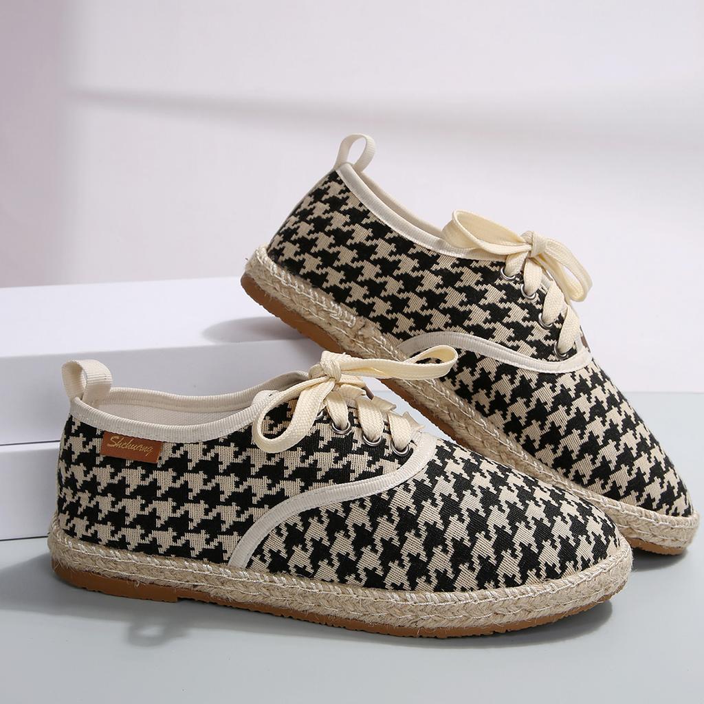 Женская обувь на распродаже 2024 Бренд Осень Слипоны Женские балетки Круглый носок Смешанные цвета Гусиная лапка Повседневные плоские резиновые лоферы