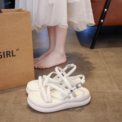 Мягкая подошва ЭВА женские шлепанцы летние пляжные нескользящие тапочки Cloud женские толстые платформы клип носок шлепанцы для ванной комнаты