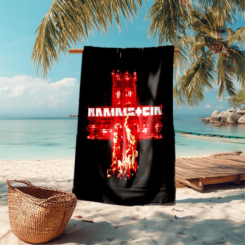 Тилль Линдеманн, вокалист немецкой хэви-метал рок-группы Rammstein, отпуск на природе, кемпинг, пляж, шарф, декоративное одеяло F13