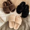 Виноградная мама keeps warm, comfortable and wide in winter, with a heightened thick bottom, and wears fluffy slippers for women