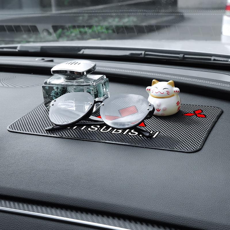 Car Interior Accessories Logo Anti Slip Mat Phone Holder Non-Slip Mat For Mitsubishi ASX Lancer Pajero Outlander L200 EVO Lancer