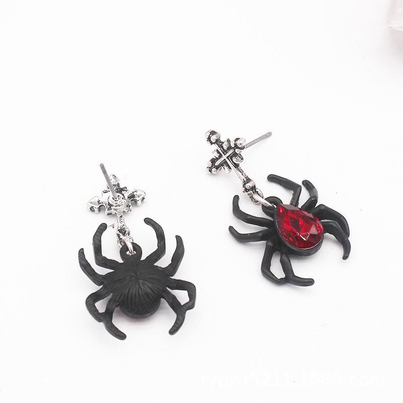 Панк Рок Черный Паук Пусеты Готическая Личность Красный Камень Асимметричная Цепочка Кисточка Подвесные Серьги Ювелирные Изделия Подарки