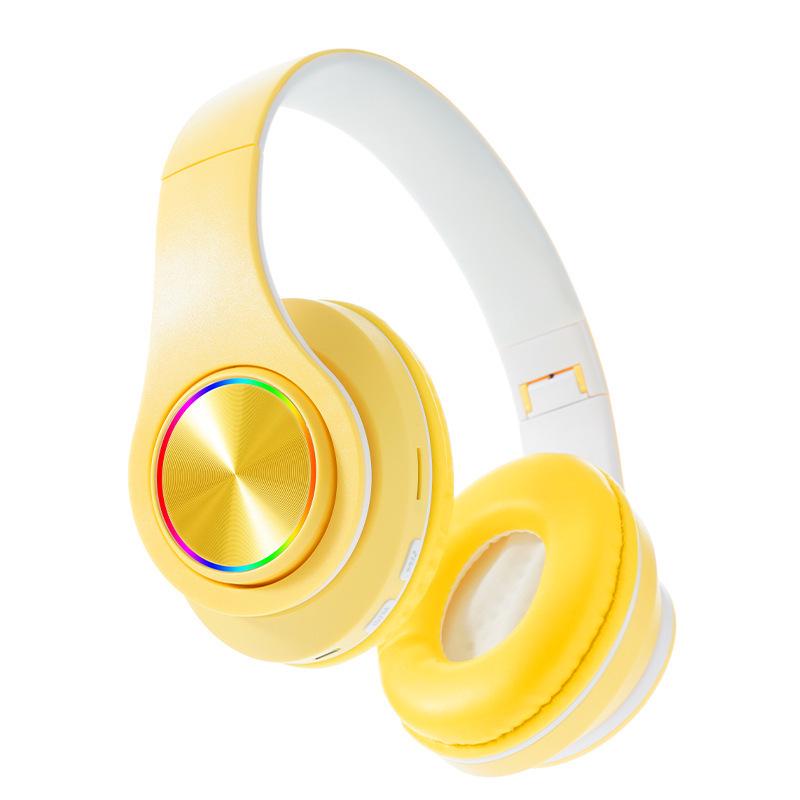B39 Horse Head Over-Ear Wireless Bluetooth Foldable Luminous Headphones with Stereo and Card Slot.