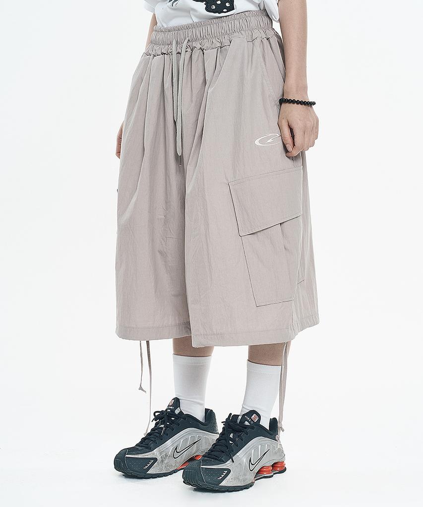 EASY NO EASY Balloon Bermuda Nylon Pants - Beige