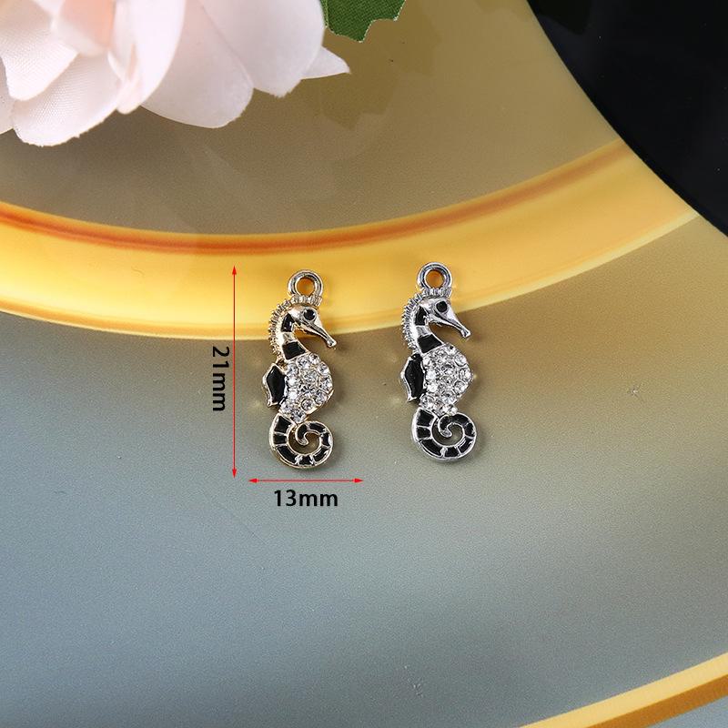 Handmade Rhinestone Alloy Jewelry: Butterfly, Flower, Rabbit, Bear Buttons & Pendants for Shoes and Bags