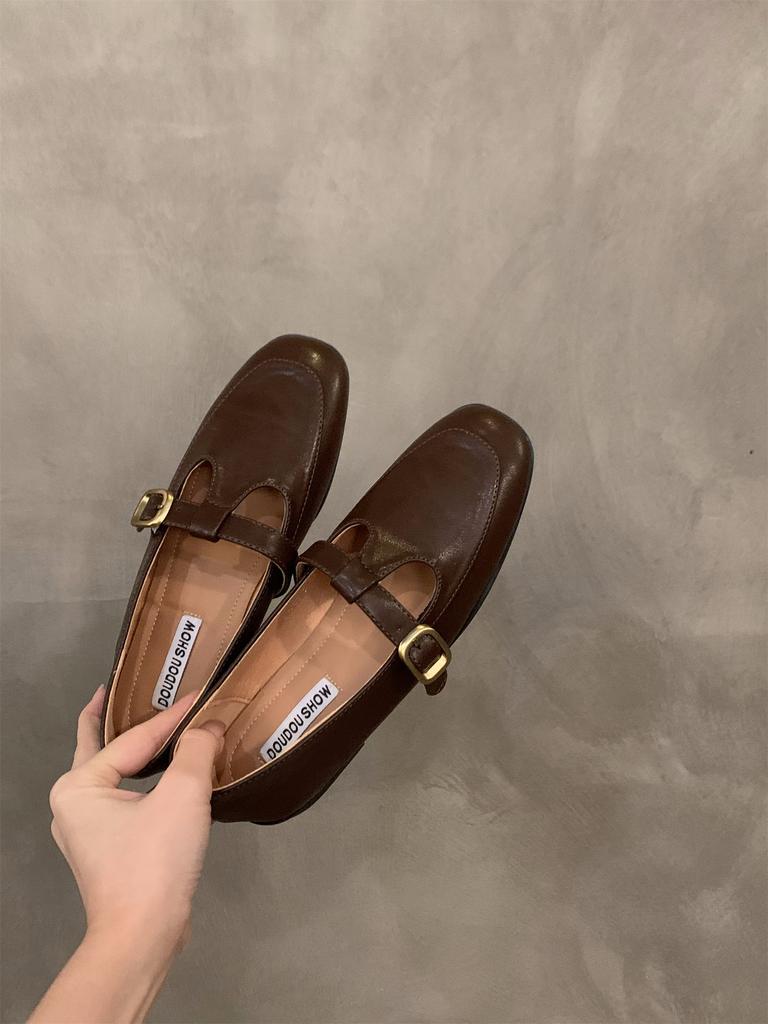 Туфли на плоской подошве с квадратным носком в британском стиле, женские туфли из кожи, новые весенне-осенние черные туфли-одиночки 2024 года, французские туфли Мэри Джейн