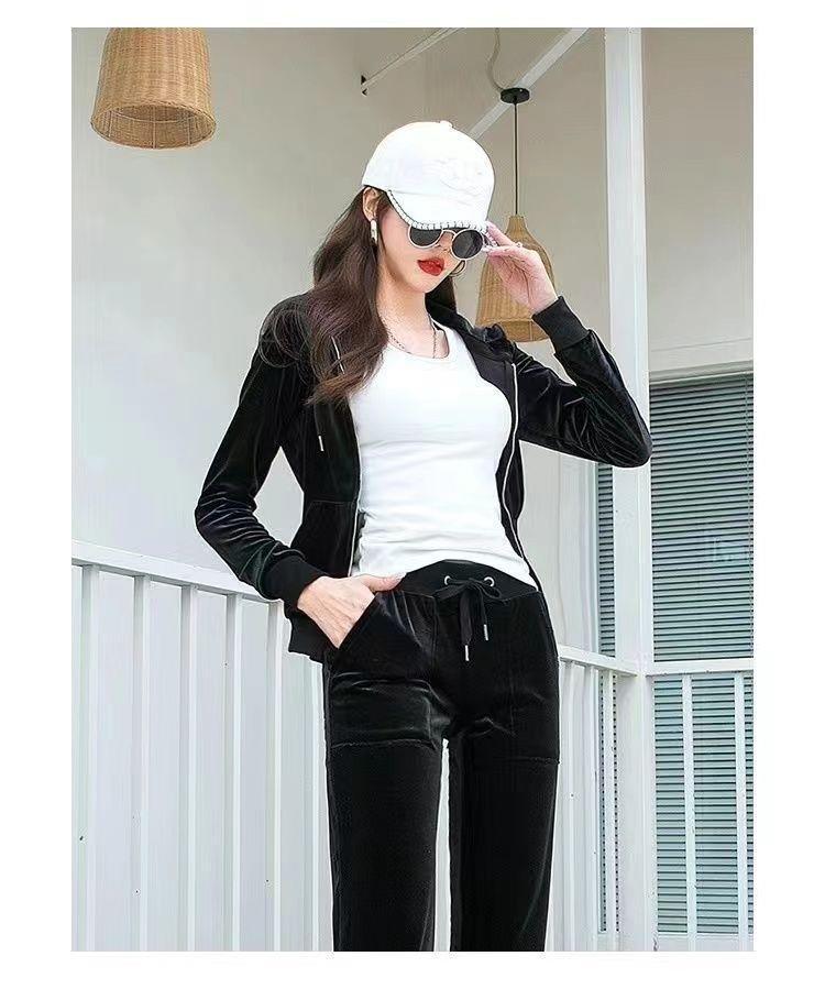 Women's Gold Velvet Hooded Sweatshirt and Straight Pants Two-Piece Sports Suit for Spring and Autumn