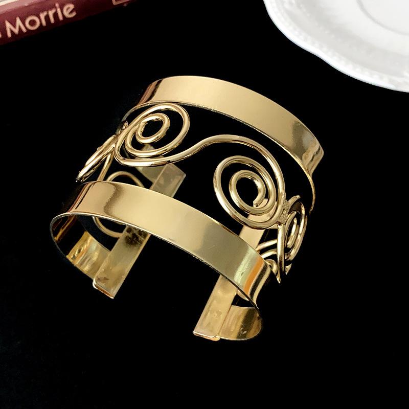 Открытый браслет с металлическим узором Европейский и американский браслет индивидуального дизайна Холодный стиль Темперамент Дикий браслет для женщин