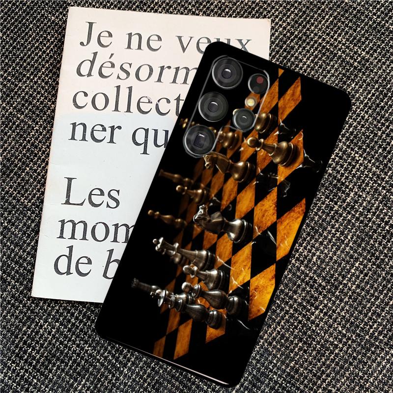 Chess Board Dark Horse Cover For Samsung Galaxy S24 Ultra S22 S23 Plus S20 S21 FE S8 S9 S10 Note 10 20 Ultra Case