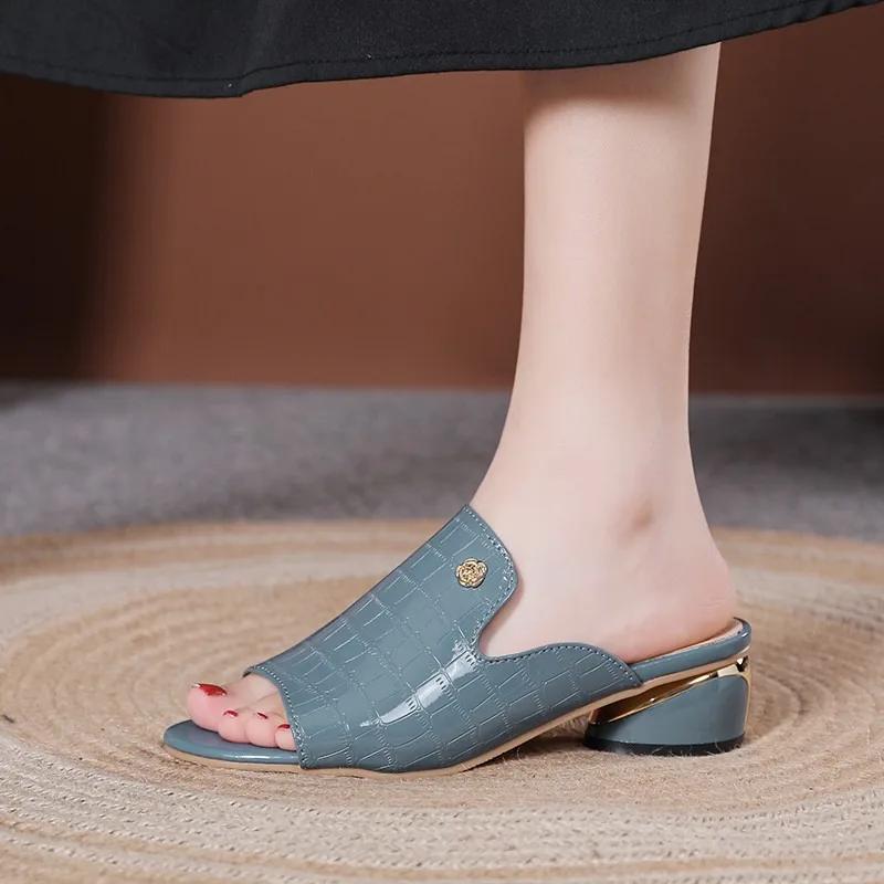 Модная женская обувь 2024 года, модные женские тапочки с открытым носком, летние однотонные повседневные туфли на толстом каблуке, удобные тапочки большого размера