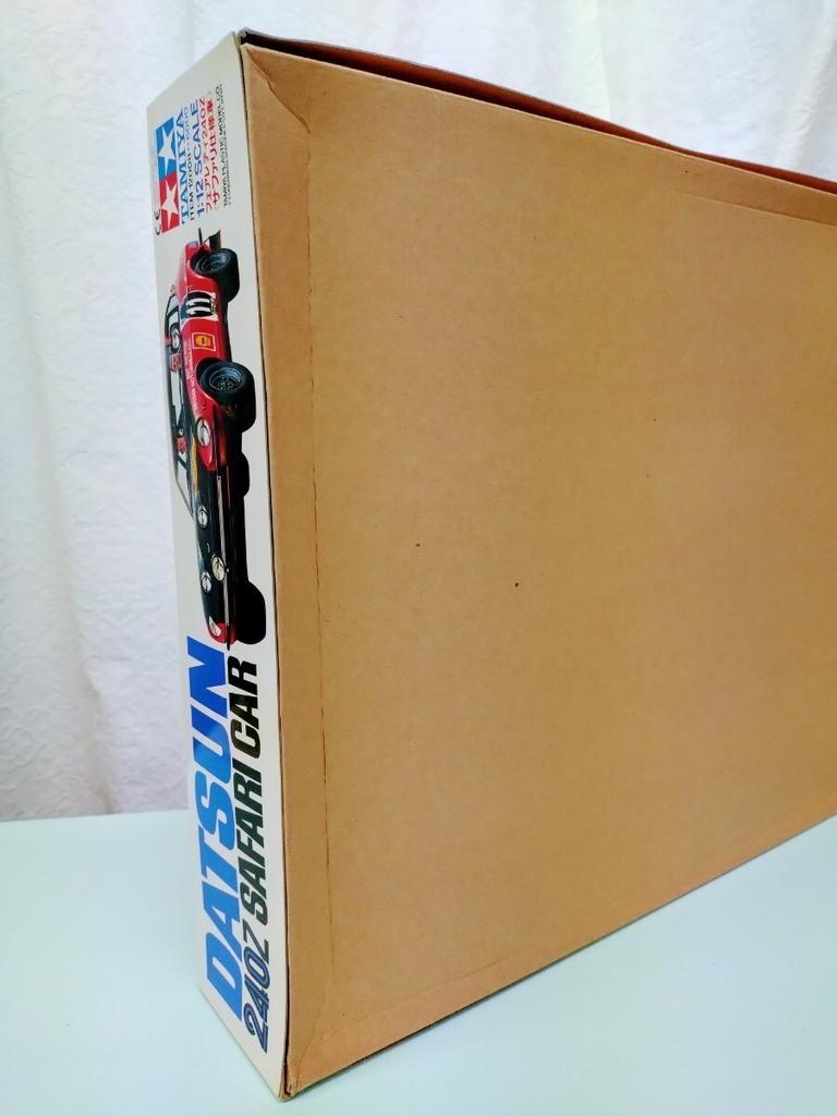 Tamiya Big Scale Series 8 Nissan Fairlady 240Z Safari Specification Plastic Model Kit [Collectible Item] 1/12 No. (Unassembled)