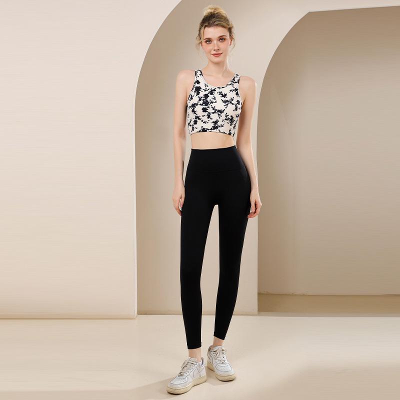 Женский спортивный комплект майка быстросохнущая: Одежда для фитнеса без рукавов для йоги и бега