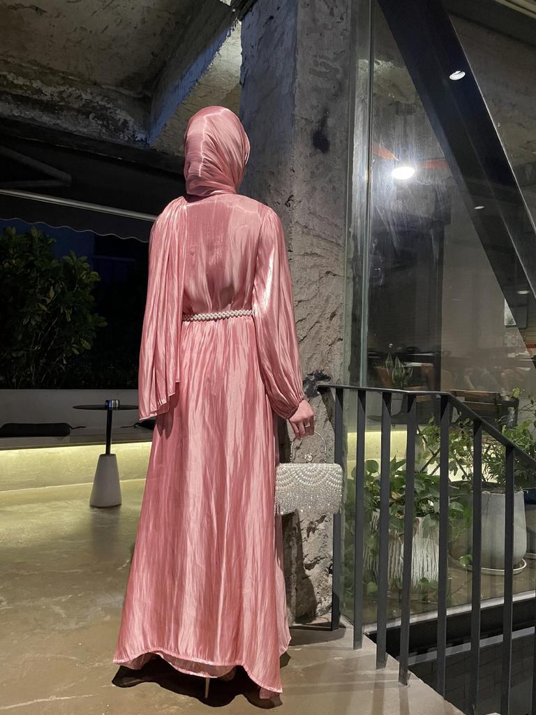 Женское мусульманское вечернее платье через границу с летящей пряжей