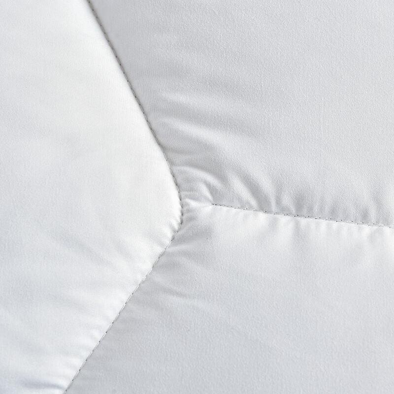 Премиальное зимнее одеяло FIRS с альтернативным пуховым наполнителем