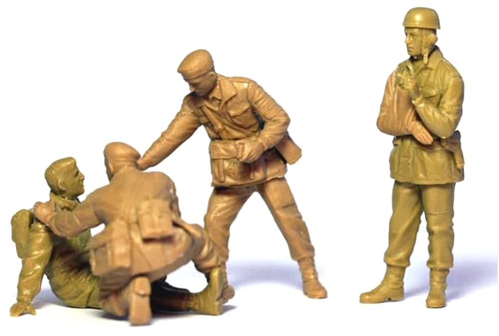 Master Box 1/35 Scale British Airborne Forces Part 2: Nursing the Wounded, 1944, 4-Piece Plastic Model Kit, MB35034