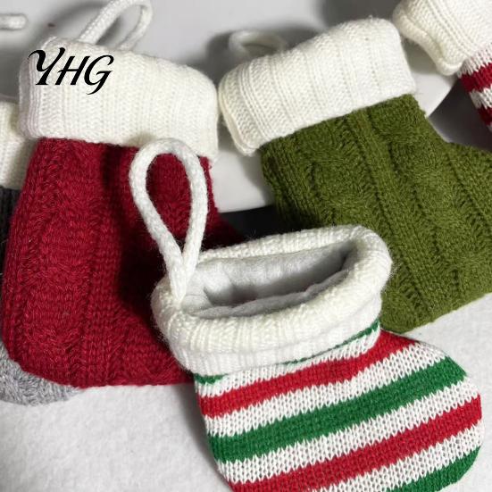 Indoor Holiday Party Supplies Mini Knitted Christmas Stocking Ornaments, Knit Xmas Tree Hanging Decor, Small Ornaments Pendants for Tree, Mantel,