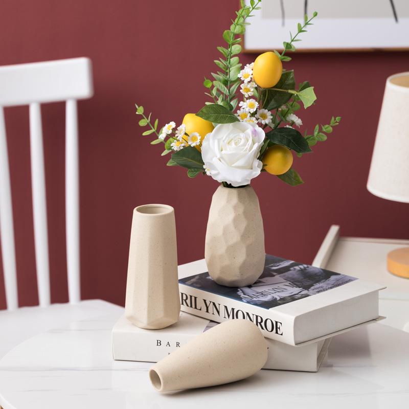 Скандинавская ретро керамическая ваза цвета ржавчины с черными пятнами