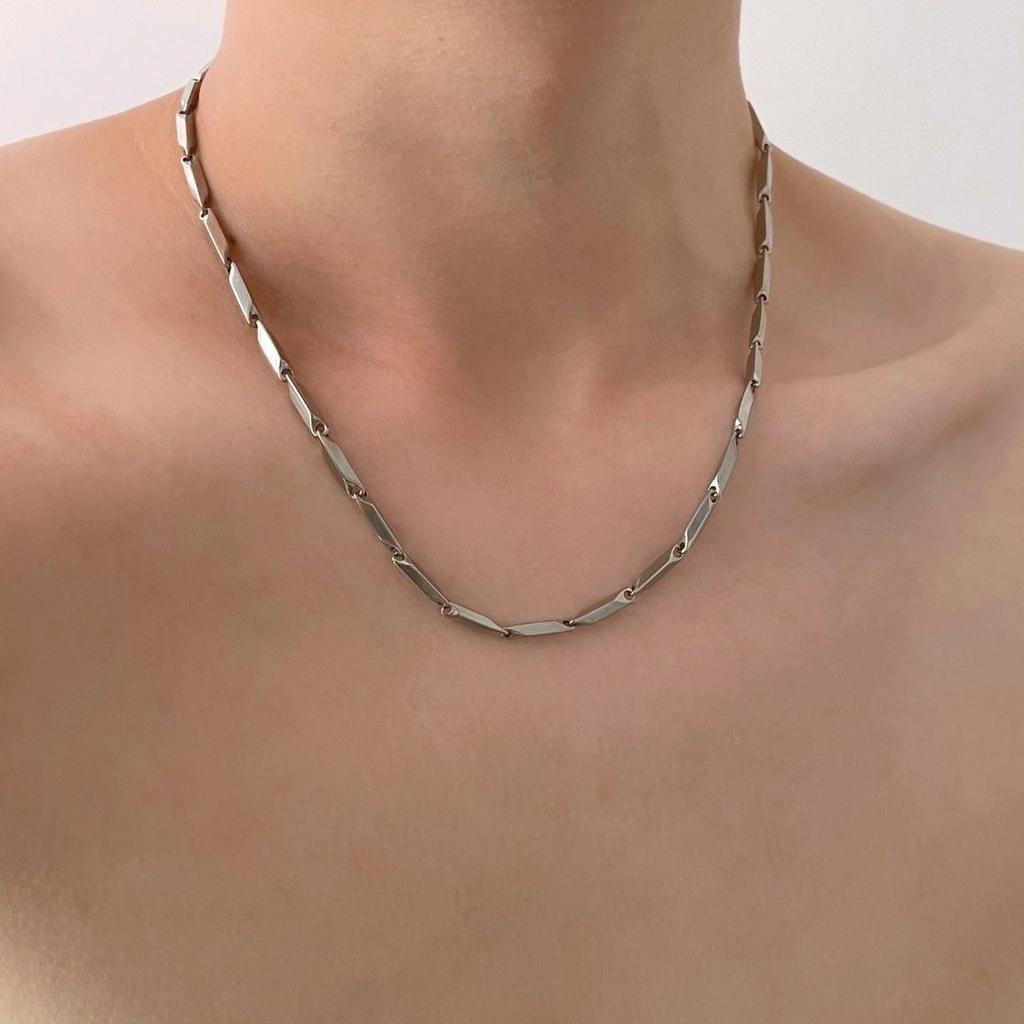 Personality Titanium Steel Non Fading Diamond Necklace for Men Trendy Fashion Clavicle Chain Women Wearing Versatile Collarbone Chains Jewelry