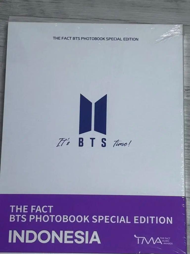 [USED] BTS (Bangtan Boys) TMA Photobook ()