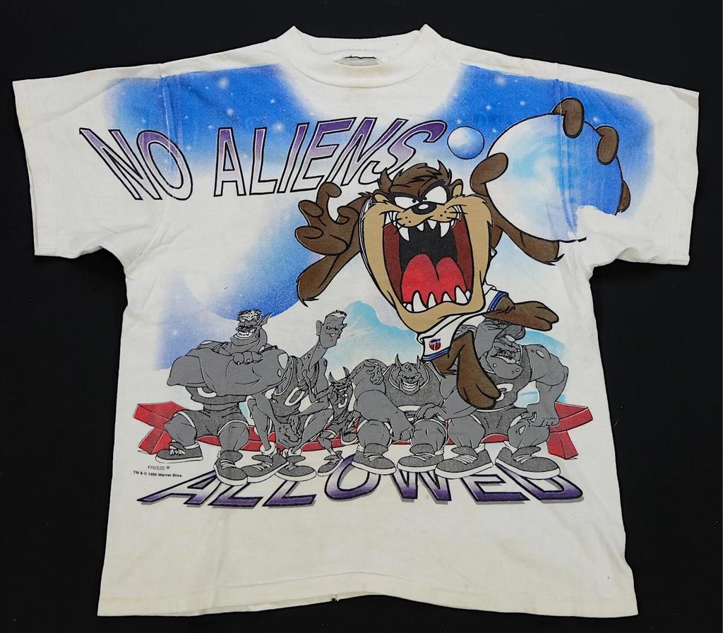 Rare VTG FREEZE Space Jam No Aliens Allowed Taz 1996 All Over Print T Shirt 90s