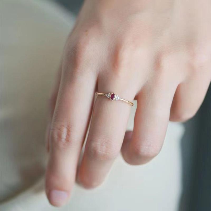 Новые оригинальные дизайнерские регулируемые кольца с красным драгоценным камнем для женщин, изысканные аристократические легкие роскошные очаровательные тонкие кольца, ювелирные изделия