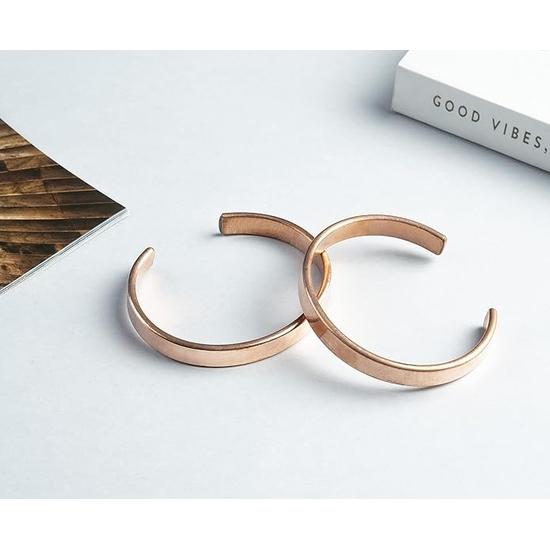 Медный браслет HindCraft для мужчин и женщин - Дизайнерская када - Идеальный подарок - Регулируемый браслет - Ювелирное изделие