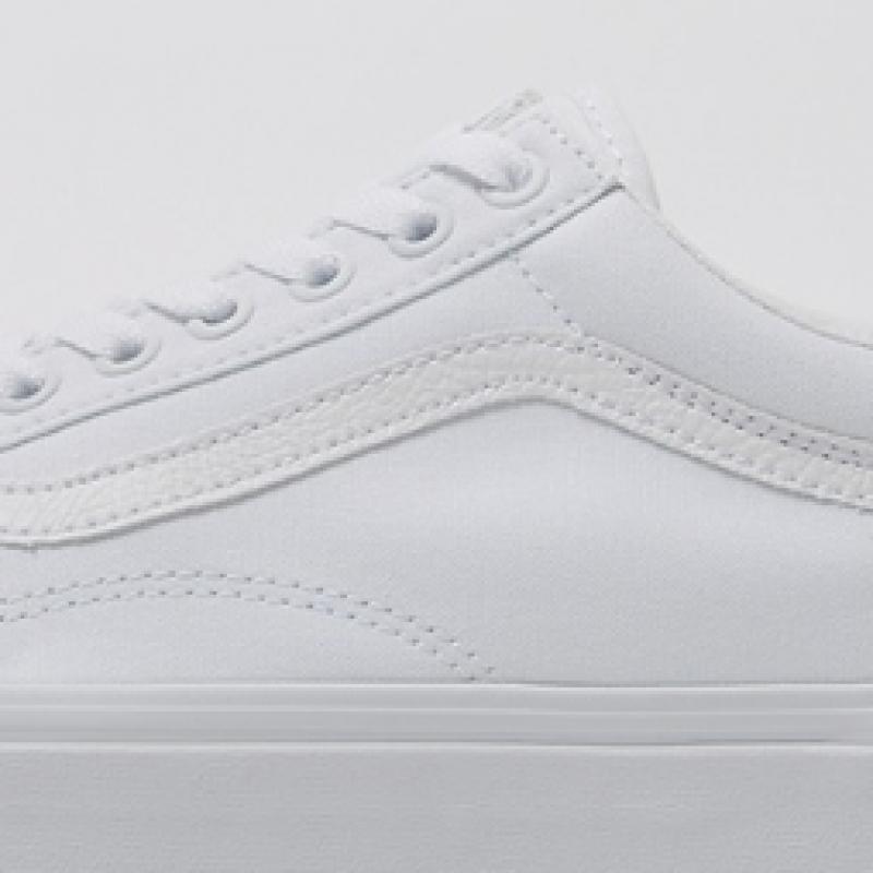 Barnes Old School True White Vn000d3hw001