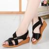 4 см Большой размер 35-43 Удобные Мягкие Кожаные Туфли Женские Сандалии на Танкетке Лето 2025 Средний каблук Гладиаторские Сандалии для Офиса Мама